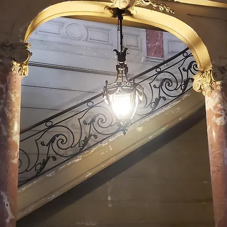 Les Halles Wi-fi Climatisation Netflix Coeur De Et Historique Beziers