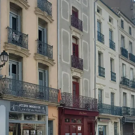 Les Halles Wi-fi Climatisation Netflix Coeur De Et Historique Apartment Beziers
