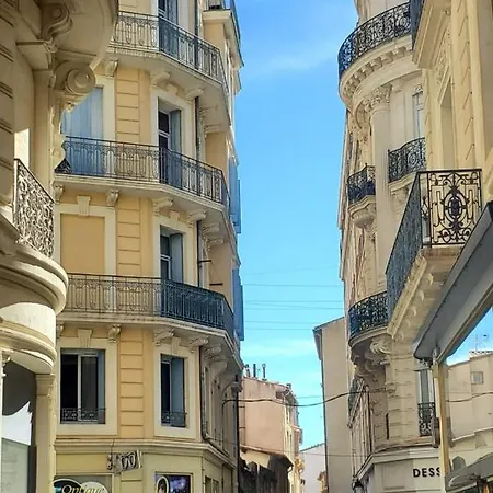 Les Halles Superbe 4 Personnes Wi-fi Climatisation Netflix Coeur De Et Historique Apartmán Béziers