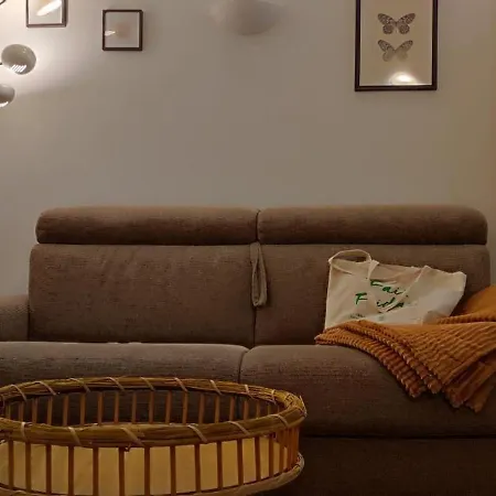 Les Halles Superbe 4 Personnes Wi-fi Climatisation Netflix Coeur De Et Historique * ベジエ