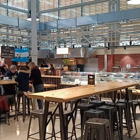 Les Halles Wi-fi Climatisation Netflix Coeur De Et Historique *