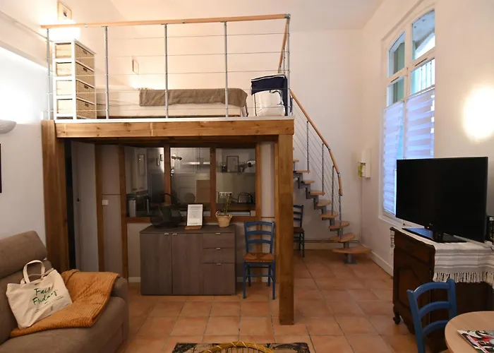 Les Halles Superbe 4 Personnes Wi-fi Climatisation Netflix Coeur De Et Historique * Безье